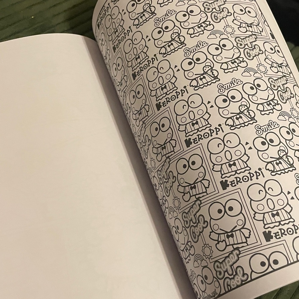 Hello Kitty and Friends‎ Advanced Coloring Book - Picture 3 of 5